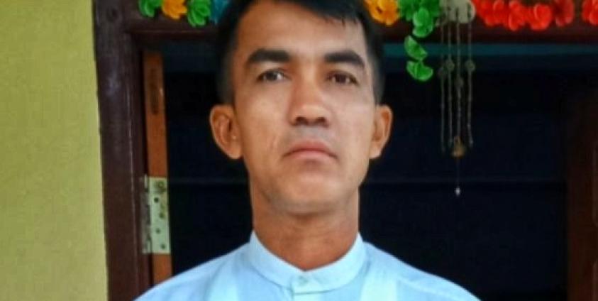 ဖမ်းဆီးခံရသည့် ဦးမိုးသီးခိုင်။