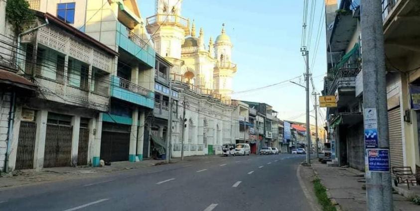 လူ့အခွင့်အရေးနေ့အထိမ်းအမှတ် ငြိမ်သက်ခြင်းသပိတ်မှာ ပါဝင်ခဲ့တဲ့ မော်လမြိုင်မြို့