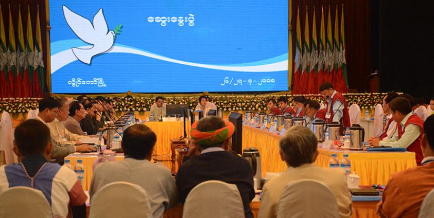 KNPP နှင့် PC လွိုင်ကော်မြို့ ဧပြီ ၂၆ နှင့် ၂၇ ရက်နေ့တွင် ဆွေးနွေးနေကြစဉ် (ဓါတ်ပုံ – ကန္တာရဝတီတိုင်း(မ်))