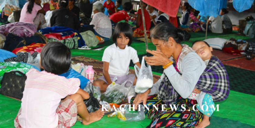 နမ္မတီးမြို့တွင် စစ်ပြေးဒုက္ခသည်အဖြစ် ရောက်ရှိနေသည့် ကဆုန်စစ်ရှောင်များ 