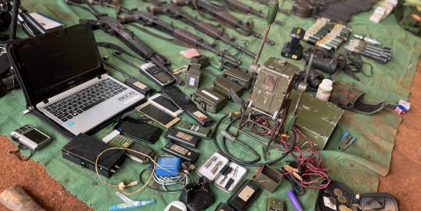 KNIC/  ဧပြီ ၁၆ နှင့် ၁၇ ရက်အတွင်း တိုက်ပွဲတွင် စကစတပ်များမှ သိမ်းဆည်းရမိသောလက်နက်ခဲယမ်းများ