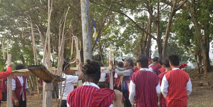 ဓါတ်ပုံ - ကန္တာရဝတီတိုင်း ( မ် )