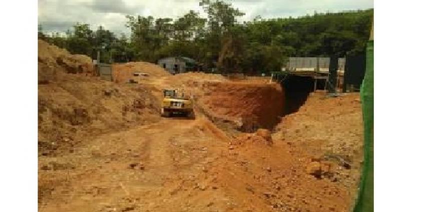 မိန်ဗလာတောင် ဂျပန်ခေတ်စစ်ကျန်ပစ္စည်း ကနဦးစူးစမ်းလေ့လာနေပုံ(photo/Facebook)