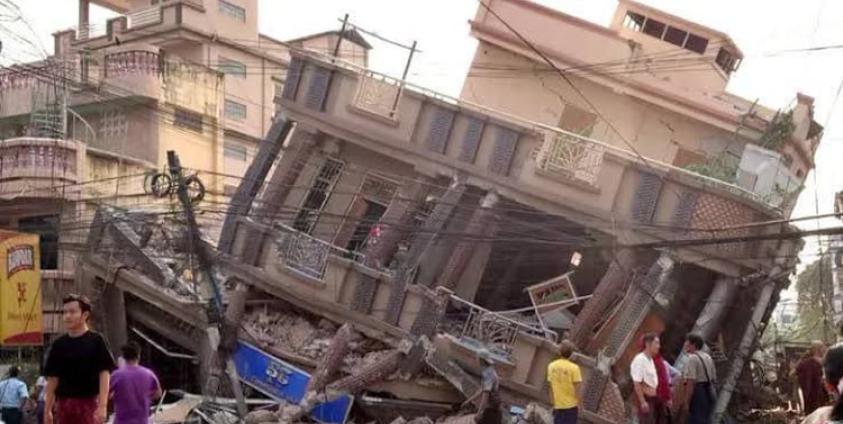 မြန်မာနိုင်ငံတွင် ၂၀၂၅ ခုနှစ်၊ မတ် ၂၈ ရက်က လှုပ်ခတ်ခဲ့သောငလျင်ကြောင့် အဆောက်အအုံများ ပြိုကျပျက်စီးခဲ့ရပုံ။) (ဓာတ်ပုံ – UNICEF)