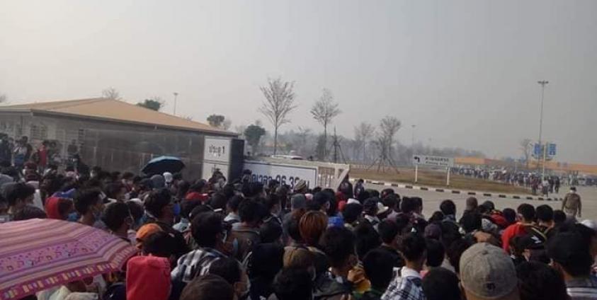 Photo- ထိုင်းနိုင်ငံ မဲဆောက်မြို့မှ ပြန်လာသောမြန်မာအလုပ်သမားများ (သာသနာနွယ်ဖောင်ဒေးရှင်း)