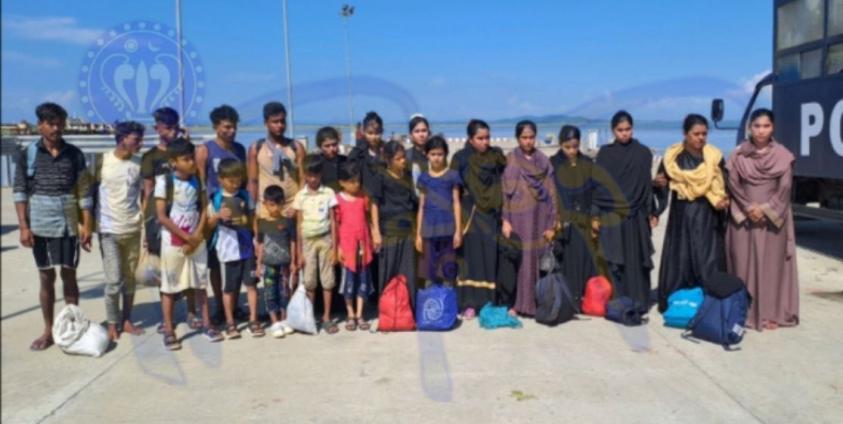 Muslim refugees who crossed the border illegally, arrested in Rathedaung Township in October 2023