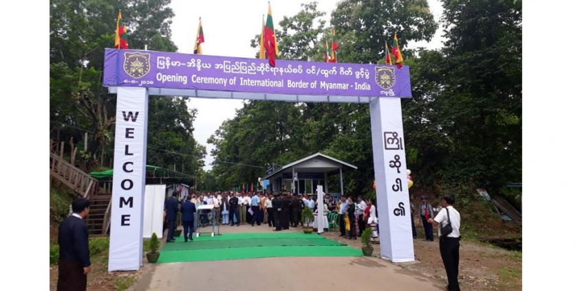 တမူးမြို့နယ်စပ်ဂိတ်ဖွင့်လှစ်စဉ်။ (ဓာတ်ပုံ-အိန္ဒိယသံရုံး)