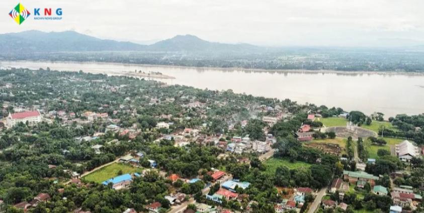 မြစ်ကြီးနားမြို့တွင်းတစ်နေရာ။