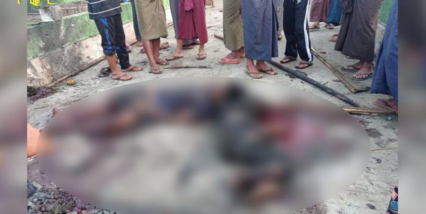 ပုဏ္ဏားကျွန်းမြို့တွင် ဇွန်လ ၄ ရက်နေ့က စစ်လက်ကျန်ဗုံးပေါက်၍ လူ ၄ ဦး ပွဲချင်းပြီး သေဆုံးသွားသည့်မြင်ကွင်း။