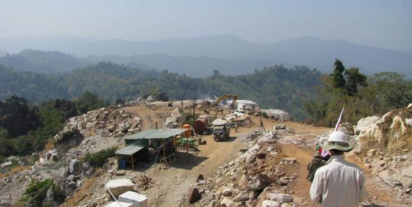 ၂ဝ၁၂ မှ ၂ဝ၁၈ အတွင်း နေပူတောင်မှ ကျောက်ထုတ်လုပ်မှုမြင်ကွင်းများ။ Photos by - နိရဥ္စရာနှင့် ရခိုင်လူမှုကွန်ရက်-တောင်ကုတ်