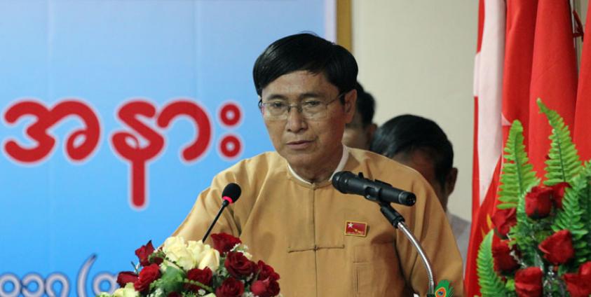 ဓာတ်ပုံ - သူရ