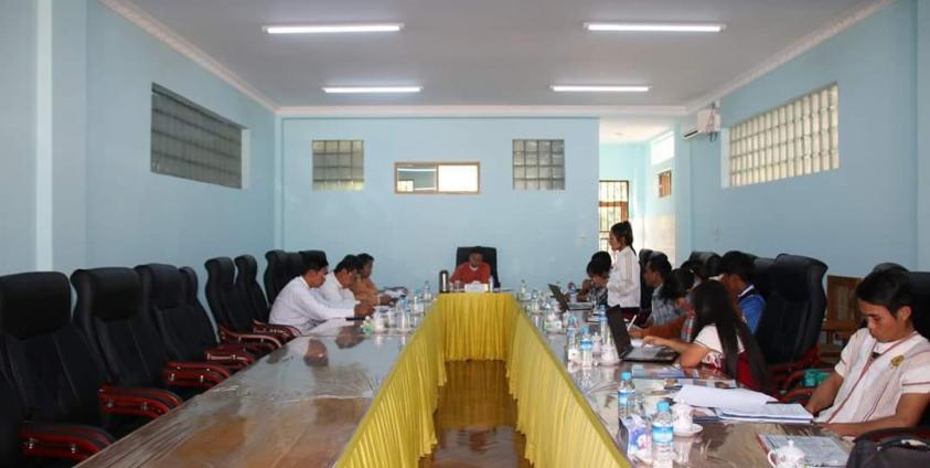 ကယန်းမျိုးဆက်သစ်လူငယ် KNGY၊ ကရင်နီပြည်တောင်သူလယ်သမားသမဂ္ဂနှင့် လွှတ်တော်ကိုယ်စားလှယ်များ လွှတ်တော်ရုံးတွင် တွေ့ဆုံခဲ့ကြစဉ် (ဓါတ်ပုံ – KNGY)