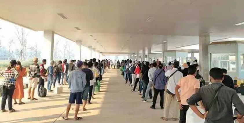 Photo: Returnees from Thailand (photo: Internet)