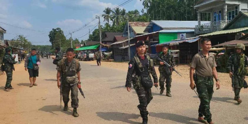 Photo credit - တော်လှန်ရေးတပ်ဖွဲ့