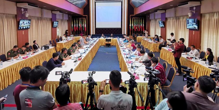 အစိုးရနှင့် NCA-S EAO တို့ စက်တင်ဘာ ၁၀ ရက်နေ့ ညှိနှိုင်းအစည်းအဝေး(Hla Maung Shwe)