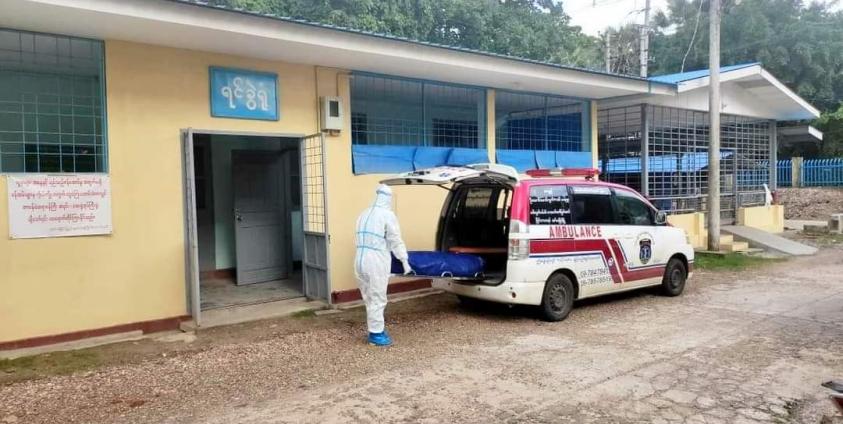 မွန်ပြည်နယ်တွင် တွေ့ ရသည့် ဆေးရုံတခုမှ ရင်ခွဲခန်း။