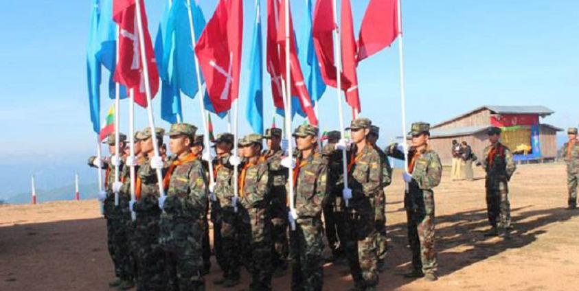 ရှမ်းပြည် ပြန်လည်ထူထောင်ရေးကောင်စီ/ရှမ်းပြည်တပ်မတော်(RCSS/SSA)စစ်ရေးပြအခမ်းအနားကိုတွေ့ရစဉ်။