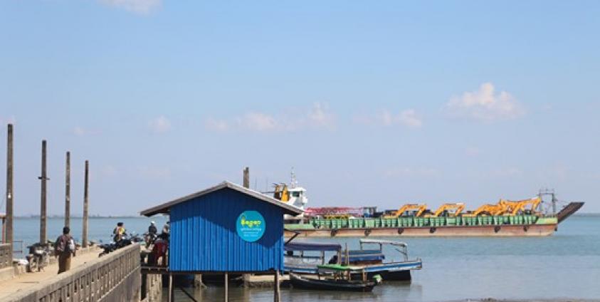 ဓာတ်ပုံ- အငူမော်ဆိပ်ကမ်း/photo by Narinjara