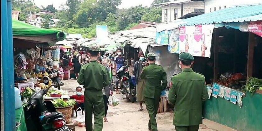 Photo: ၂၁၂ တပ် ဈေးပုံ