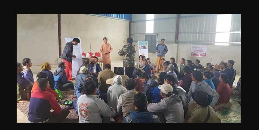 အောက်တိုဘာလ ၉ ရက်နေ့က နောင်ချိုမြို့ ကျားခေါင်းပါတီရုံးတွင် လယ်သမား ၆၂ ဦး နှင့်သိန္နီ သီပေါ ကျောက်မဲ နောင်ချို တို့မှ လွှတ်တော်ကိုယ်စားလှယ်များနှင့်တွေ့ဆုံ (Photo/TAI NKO )