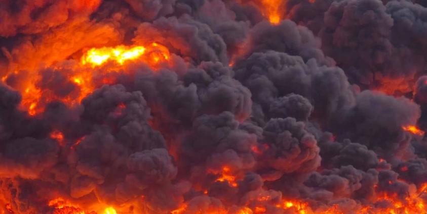 ဟုမ္မလင်း စက်သုံးဆီတင်ရေယာဉ်မီးလောင်ကျွမ်းမှု/Credit