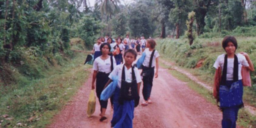 ရေးမြို့နယ်မှ အစိုးရကျောင်းသား/ ကျောင်းသူများ