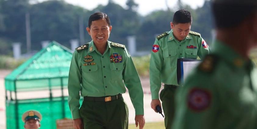 JICM အစည်းအဝေးသို့ တက်ရောက်လာသည့် ဒုတိယတပ်မတော်ကာကွယ်ရေးဦးစီးချုပ်အား နိုဝင်ဘာ ၂ရရက်က တွေ့ရစဉ်(ဓာတ်ပုံ- ဟောင်ဆာ(ရာမည)/မဇ္ဈိမ)