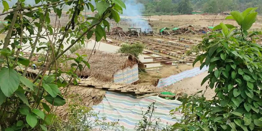 ဓာတ်ပုံ - CJ