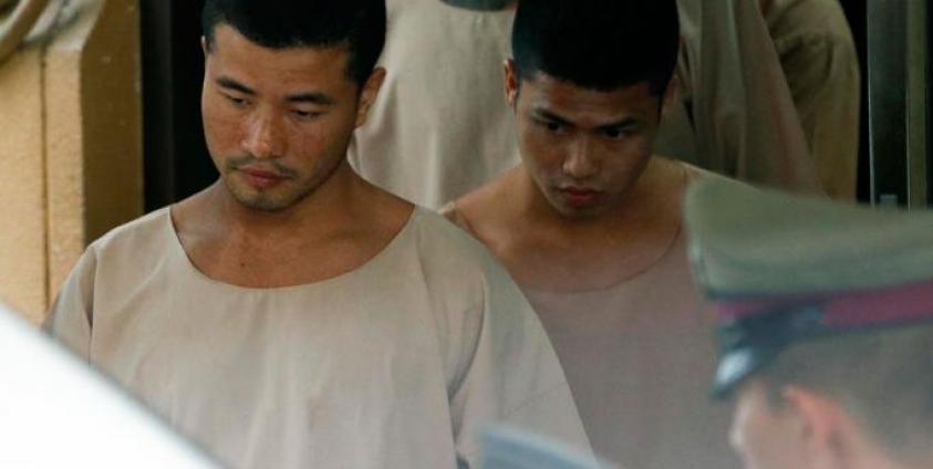 Myanmar murder defendants Zaw Lin (L) and Wai Phyo (R) are escorted by Thai police officers after they were sentenced to death at a provincial court in Nonthaburi province, Thailand, 29 August 2019. Photo: EPA