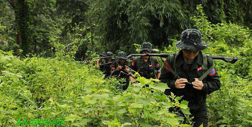ရက္ခိုင့်တပ်မတော်(AA) မှ စစ်သည်တော်များ။ ဓာတ်ပုံ - AA