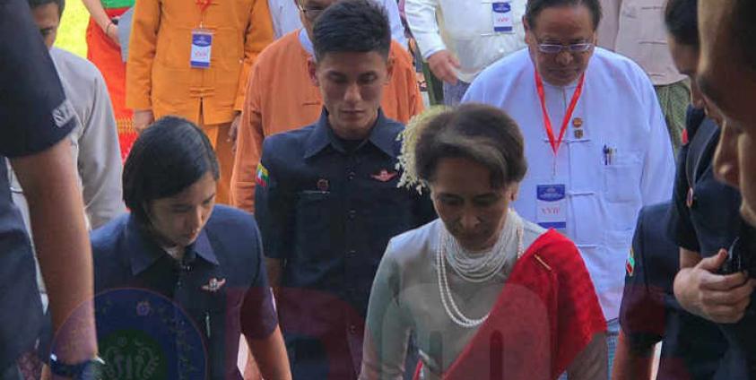 ဓာတ်ပုံ - ဝင်းကျော်လှိုင်