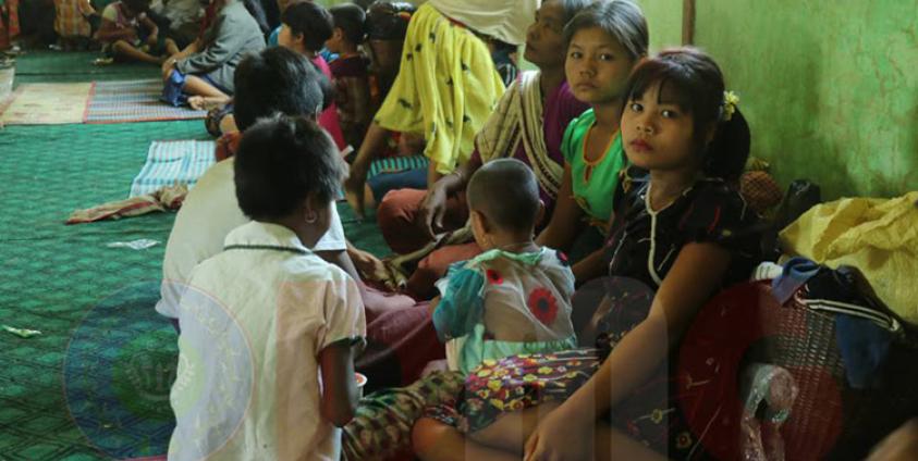 IDPs in Sin Thay village, Taw Phyar Chaung region, Ponnagyun Township