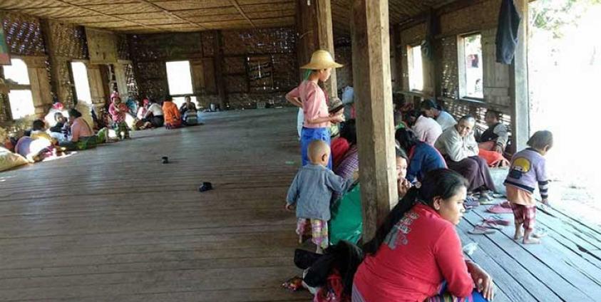 နားမခေါ်ရွာသို့ရောက်ရှိနေသော စစ်ဘေးရှောင်တချို့အားတွေ့ရစဉ်