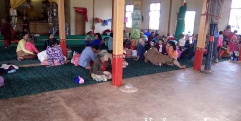 ခိုင်းဟျိုးဘုန်းကြီးကျောင်းရောက် စစ်ဘေးရှောင်ရွာသားများ