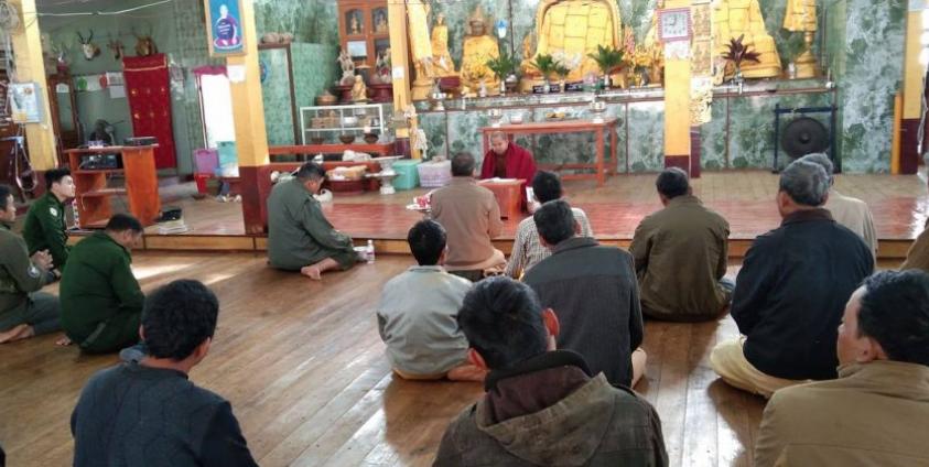 ဓာတ်ပုံ ~ ဒေသခံ တစ်ဦး