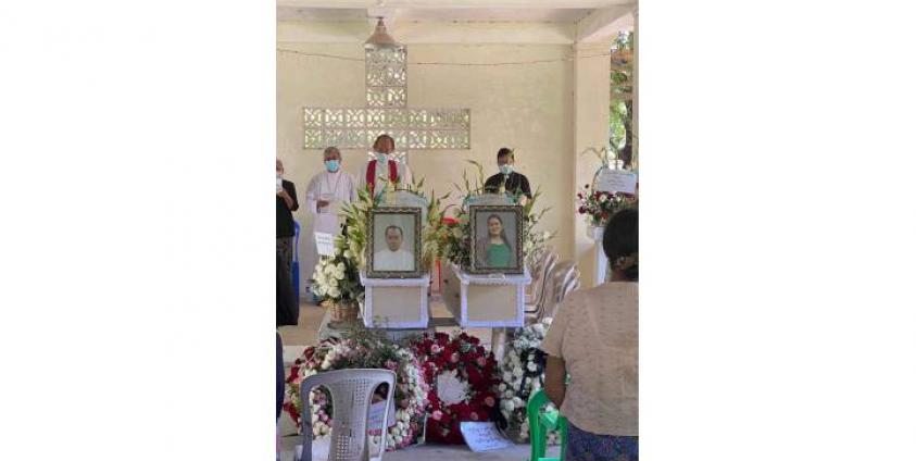 ဩဂုတ်လ(၂၃) ရက်နေ့ မှားယွင်းပစ်ခတ်မှုကြောင့် ကွယ်လွန်သူ ကိုစည်သူကိုကိုနှင့် မနှင်းဝေလှိုင် နာရေး။