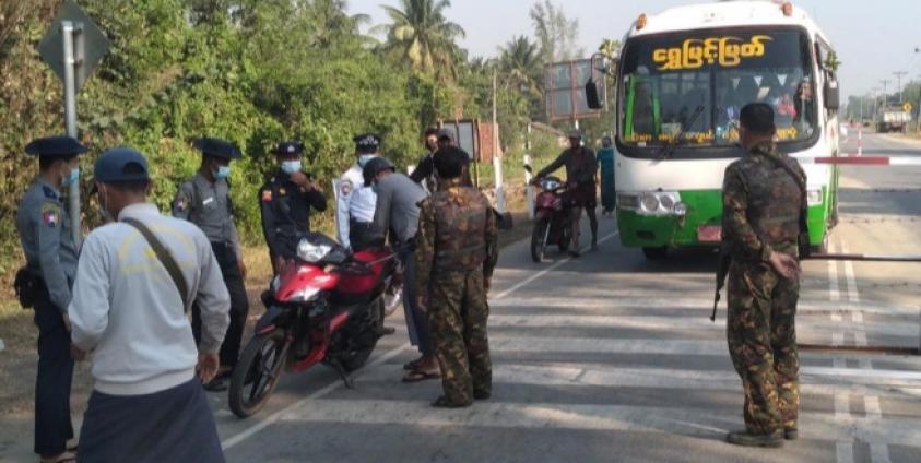 ဧရာဝတီတိုင်း စစ်ဆေးရေးဂိတ်တစ်နေရာအား တွေ့ရစဉ်။ (ဓာတ်ပုံ - MOI)