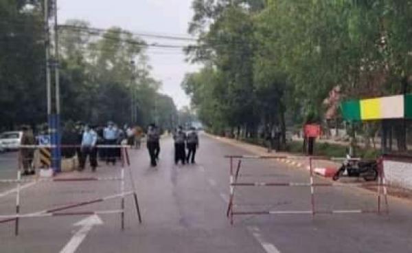 ဗုံးပေါက်ကွဲမှုကြောင့် ရွှေဝတ်မှုံ လမ်းဆုံအနီး ပိတ်ဆို့စစ်ဆေးစဥ်