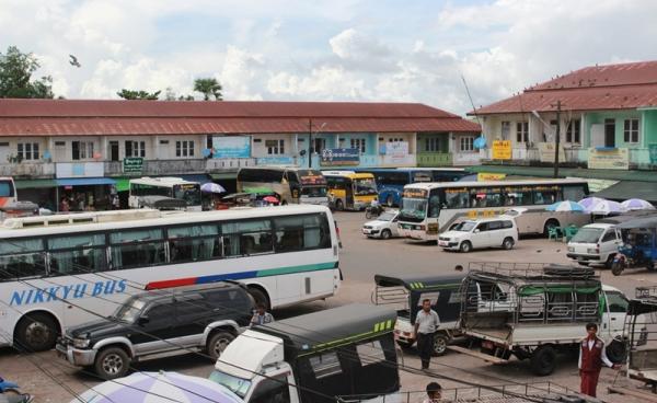 လှိုင်(မြေနီကုန်းအဝေးပြေးကားဝင်း)