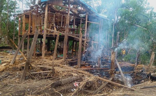 ဘောလခဲ PDF