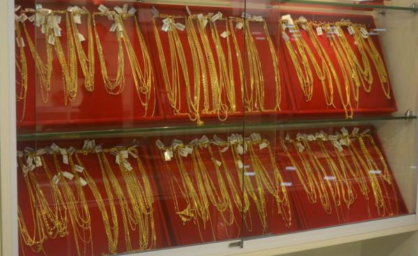 ဓာတ်ပုံ-CJ