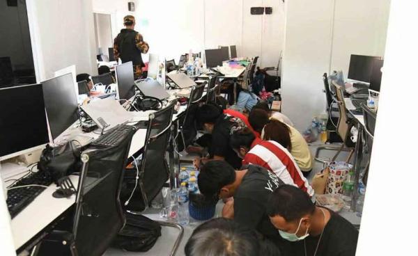 ဓါတ်ပုံ - ပုံဟောင်း (Crd)