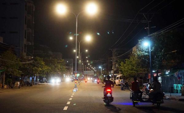 ဓာတ်ပုံ - (DMG) ဘင်္ဂလားဒေ့ရှ်နယ်စပ်တွင် တွေ့ရသည့် AA တပ်ဖွဲ့ဝင်တစ်ဦး။