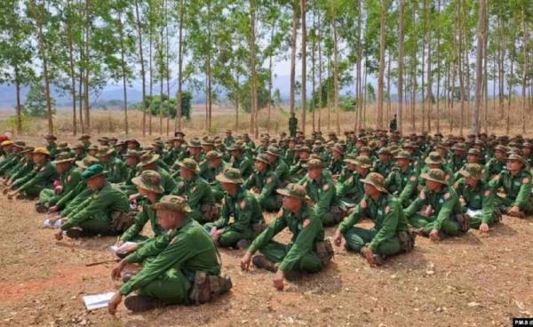 ဓာတ်ပုံ - စစ်အုပ်စုတပ်
