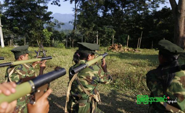 ဓာတ်ပုံ - မြစ်ကြီးနား သတင်းဂျာနယ်