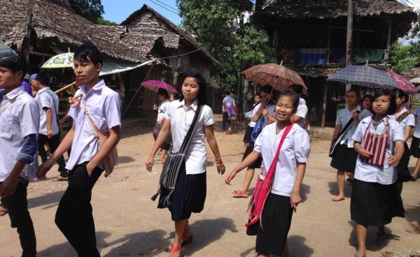 ဓါတ်ပုံ - KRCEE (ပုံဟောင်း)