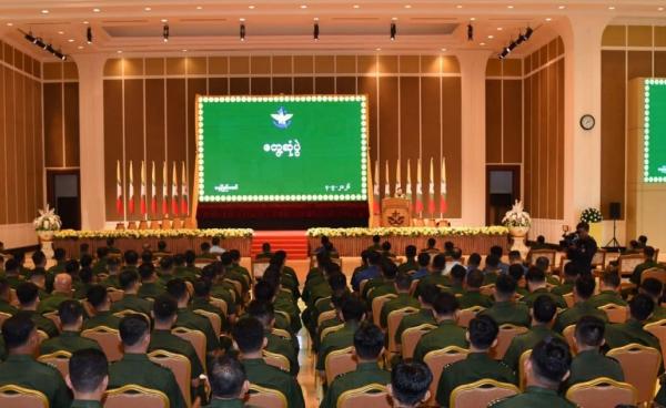 ဓာတ်ပုံ - MOI