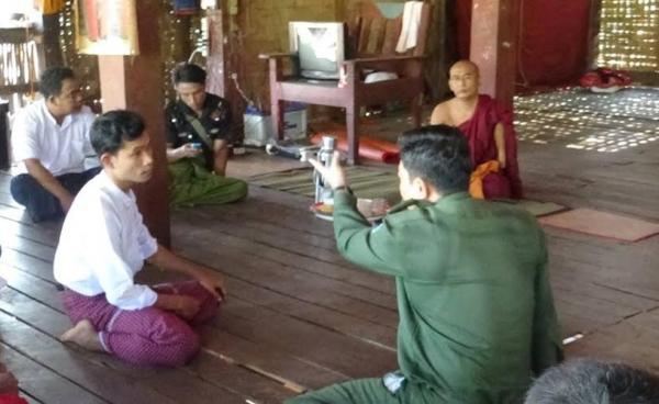 တပ်မတော်နှင့်ဓါးပြအဖွဲ့ နှစ်ဖက်ကိုယ်စားလှယ် တွေ့ဆုံညှိနှိုင်းနေစဉ် (GS)