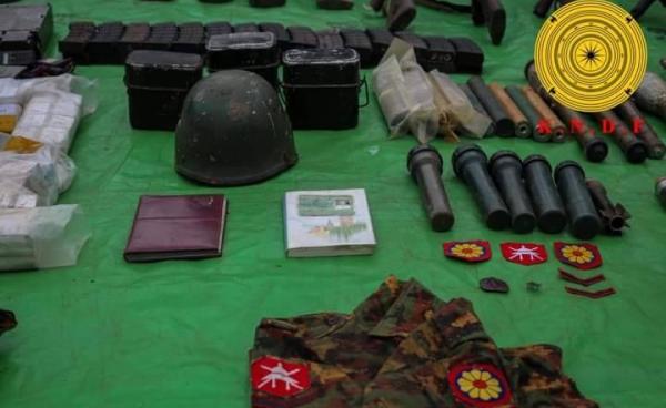 စစ်ကောင်စီထံမှ ဖမ်းဆီးရမိသည့် လက်နက်ခဲယမ်းများ