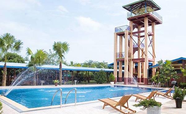 ရေကူးကန်(ဓါတ်ပုံ-Internet)